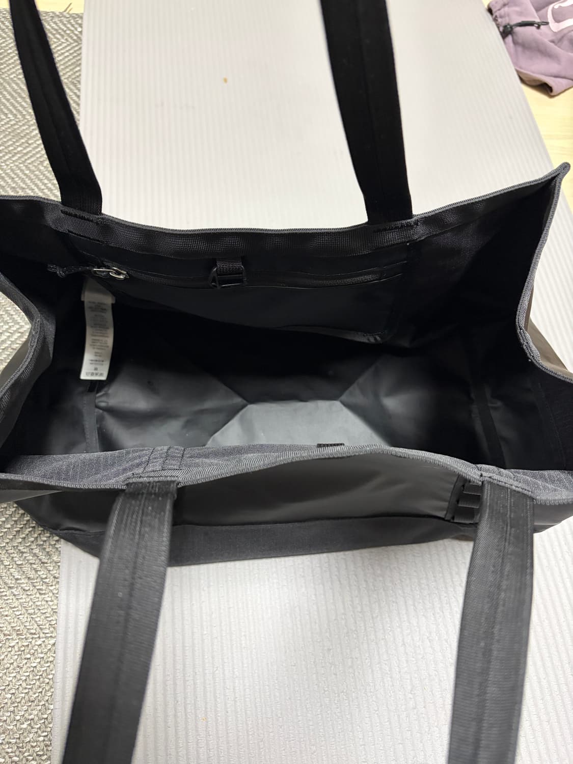 파타고니아 블랙홀 25L 토트백 블랙 상품이미지4