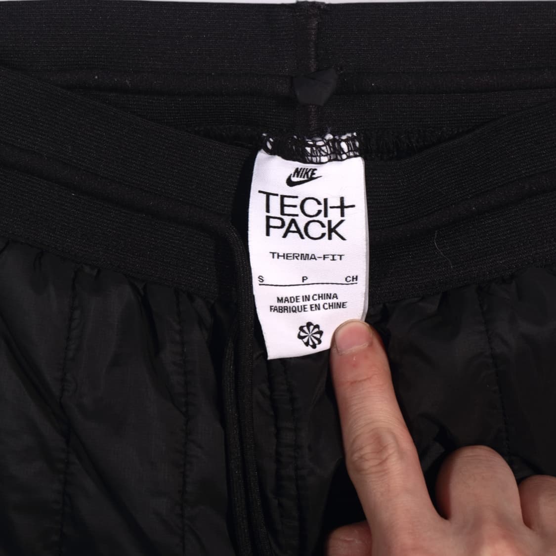 나이키 테크팩 퀄팅 조거팬츠 B375 상품이미지3
