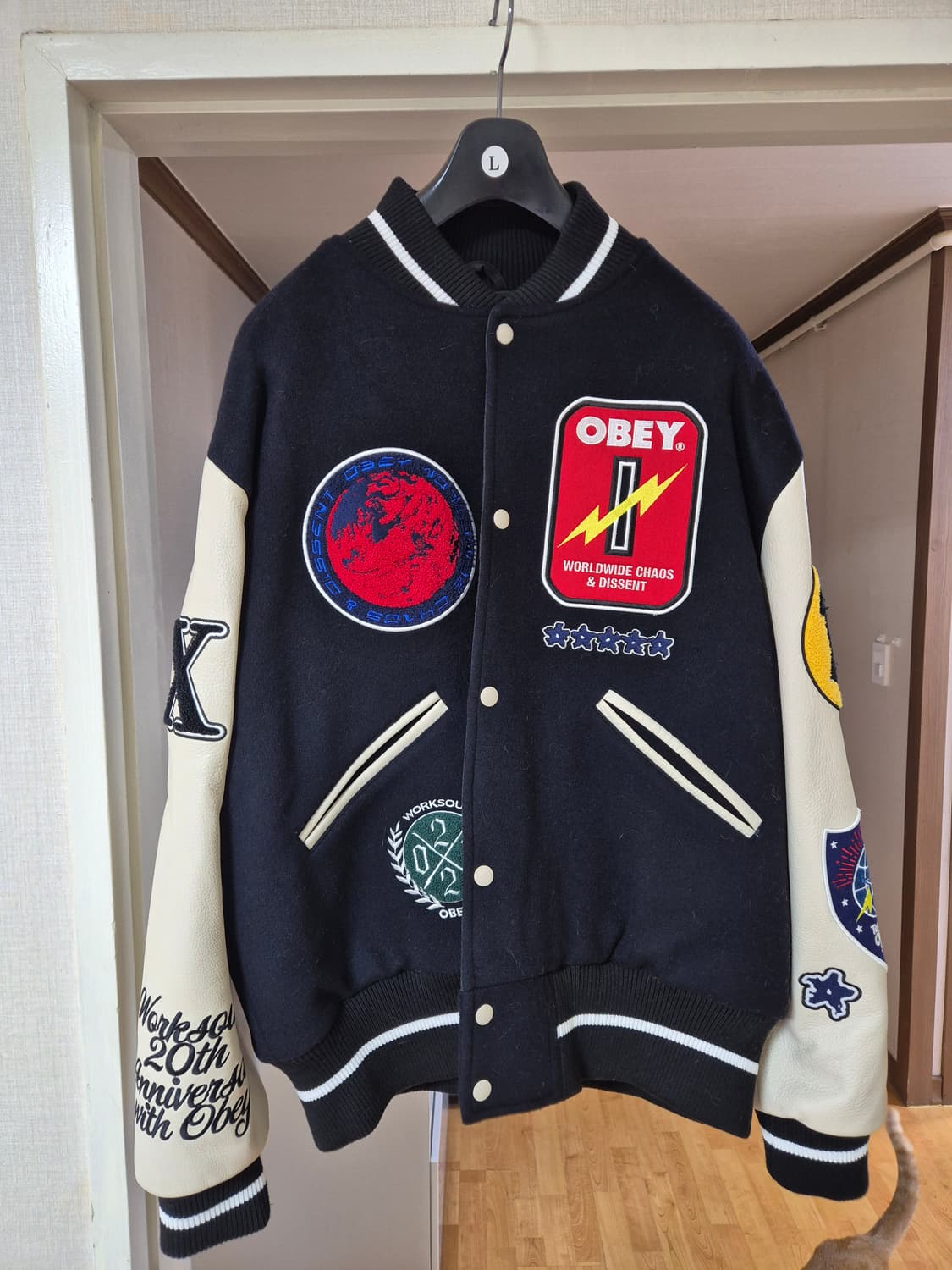 [XL]웍스아웃X오베이 바시티 자켓 상품이미지1