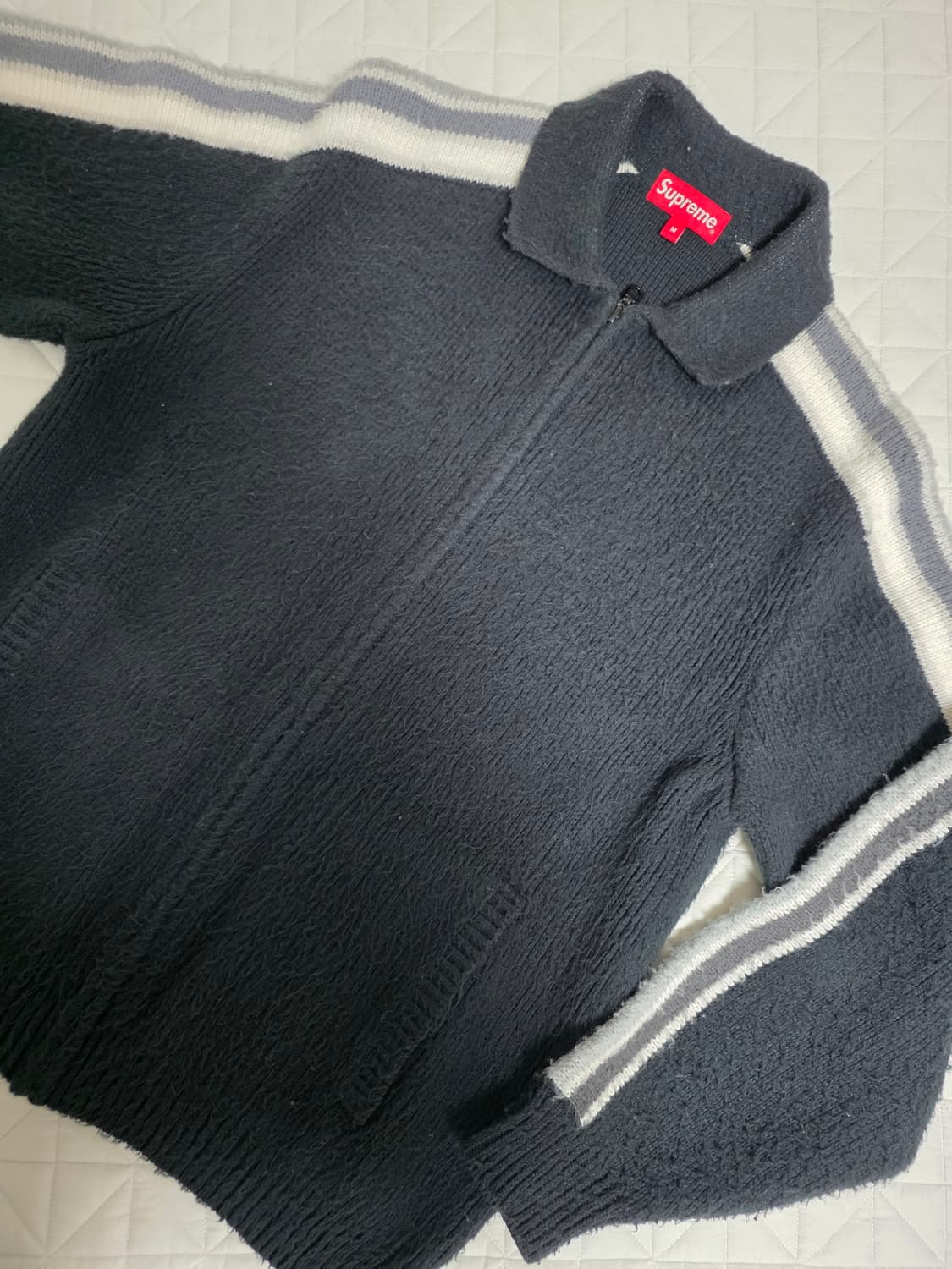 Supreme Sleeve Stripe ZipUp Sweater 23ss 상품이미지3