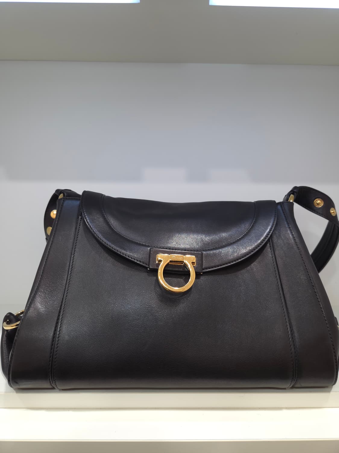 페라가모 간치니백 상품이미지1