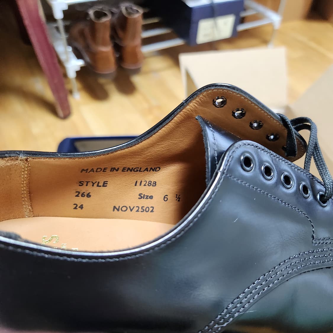 (새상품) 샌더스 밀리터리 더비 폴리쉬드 레더 블랙 UK6 1/2 255 상품이미지6