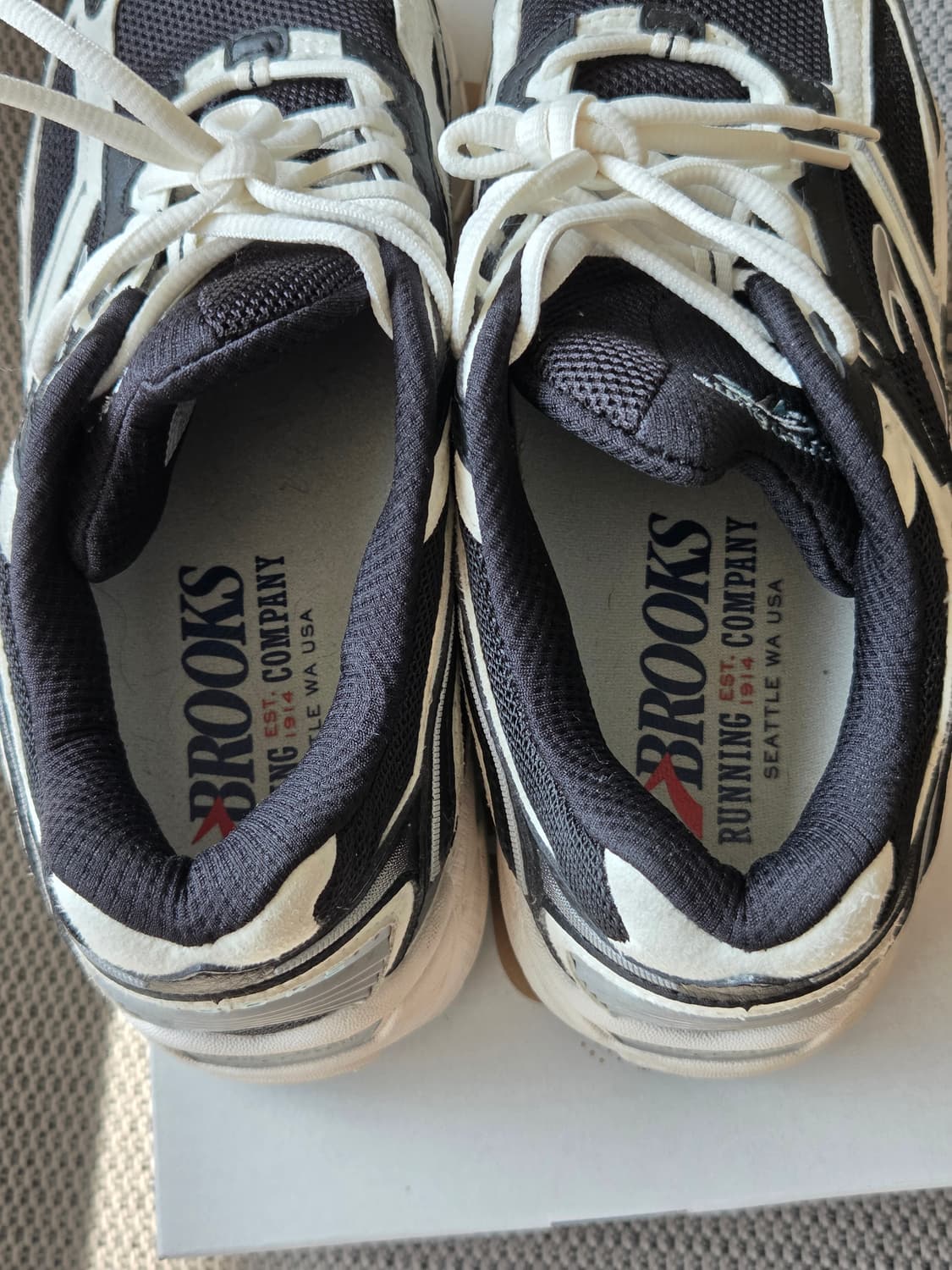 브룩스 러닝 아드레날린 GTS 4 운동화 상품이미지5