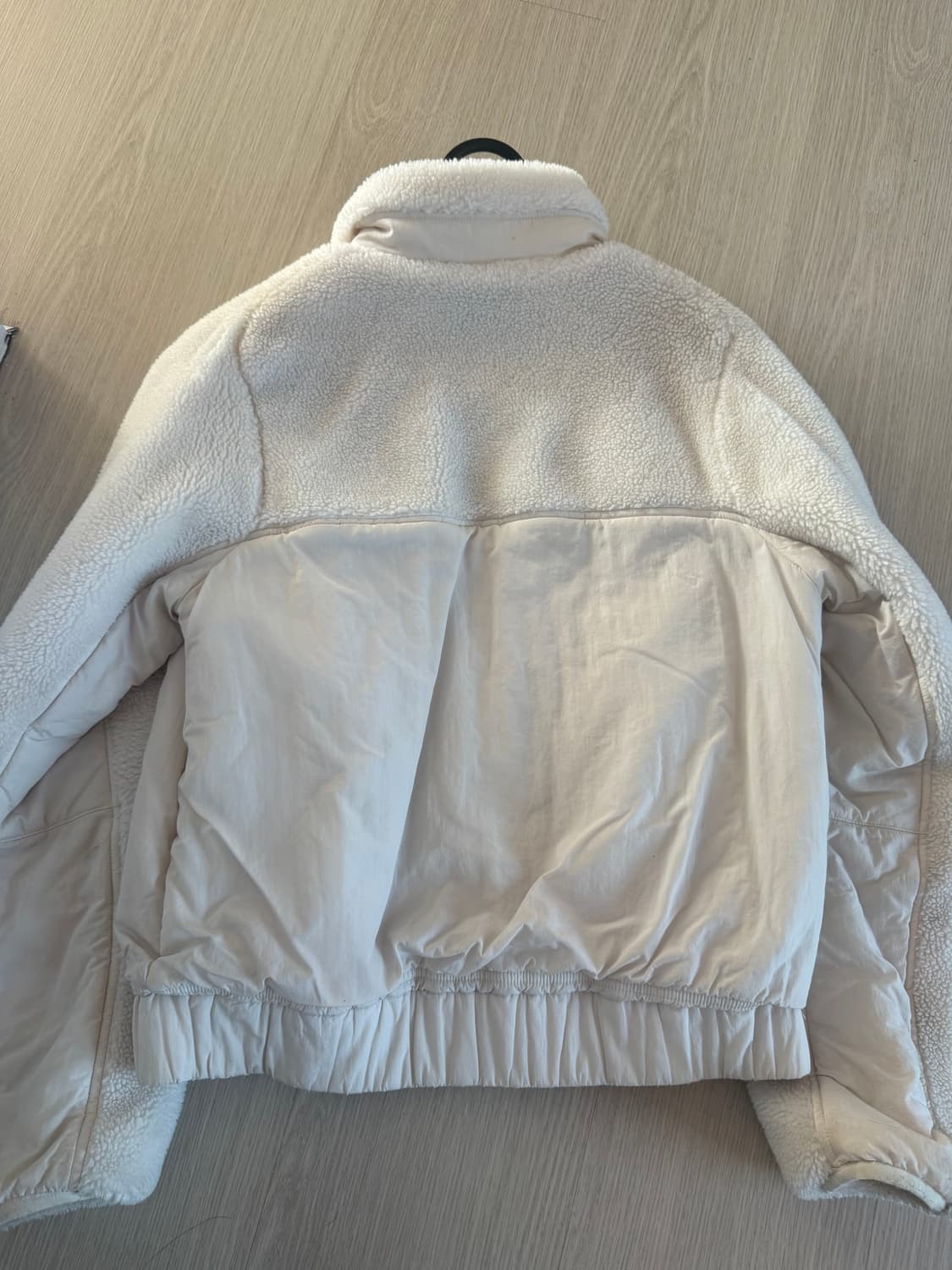 데상트 플리스 점퍼 상품이미지2