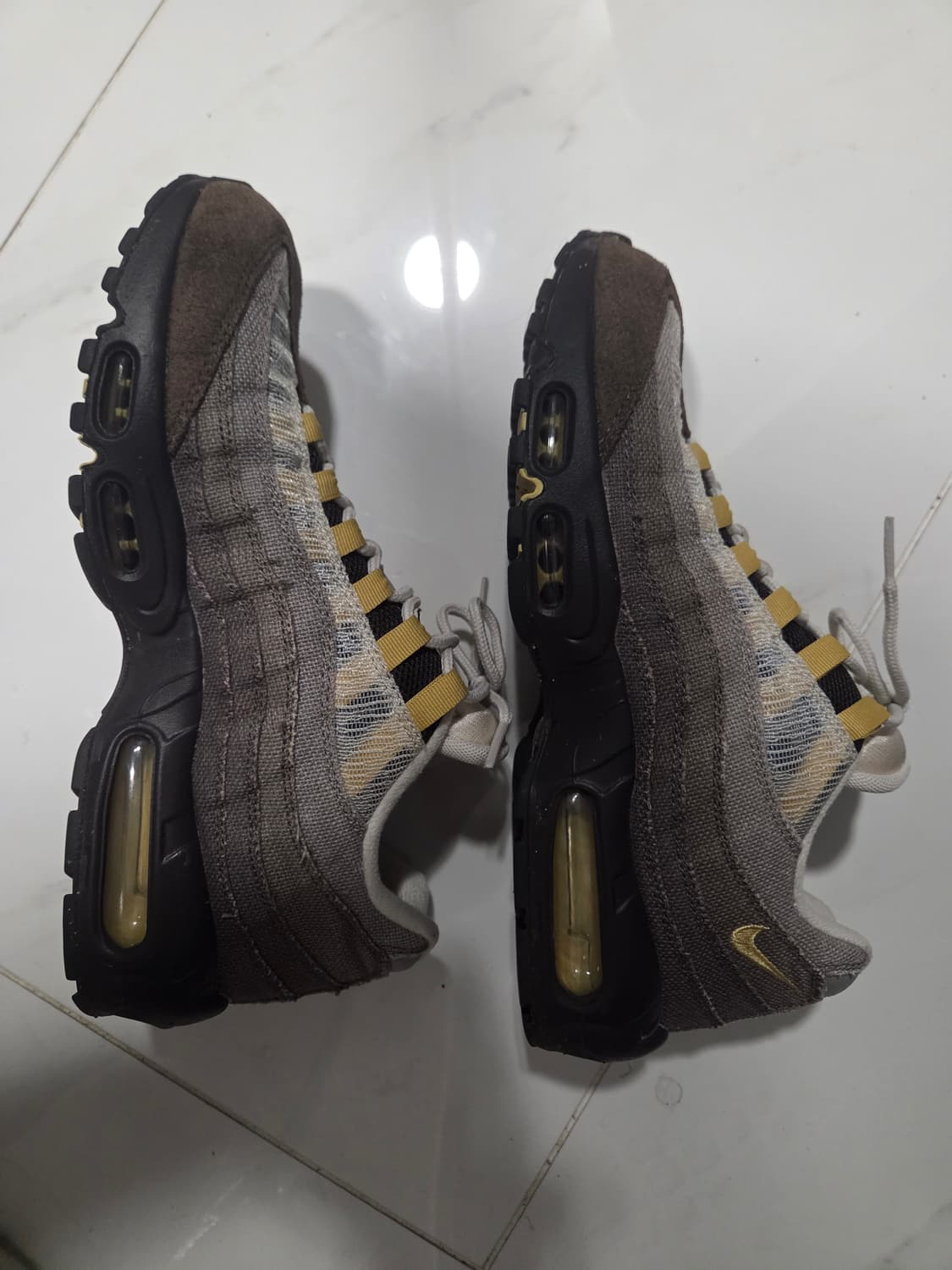 나이키 에어맥스95 아이언스톤 275 상품이미지4