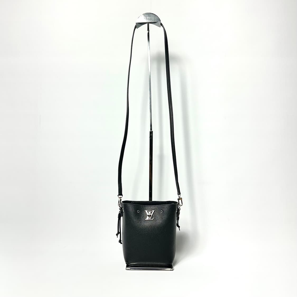 [S급] 루이비통 나노 락미 은장 버킷백 크로스백 상품이미지9