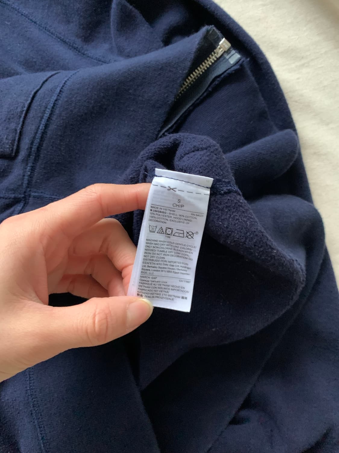갭 GAP 중앙 자수로고 네이비 후드집업 딱붙핏 상품이미지8