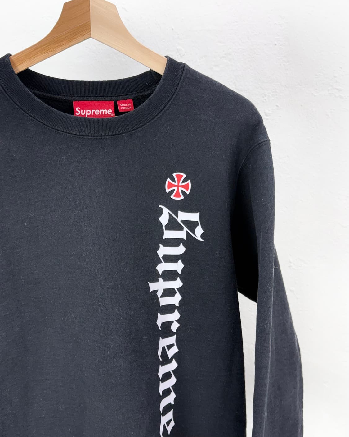 슈프림 17ss 인디펜던트 블랙 크루넥 스웨트 셔츠 상품이미지3