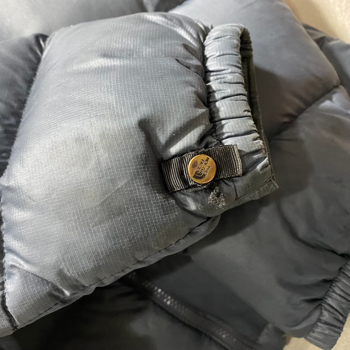 노스페이스 700 회색 눕시 패딩 상품이미지6