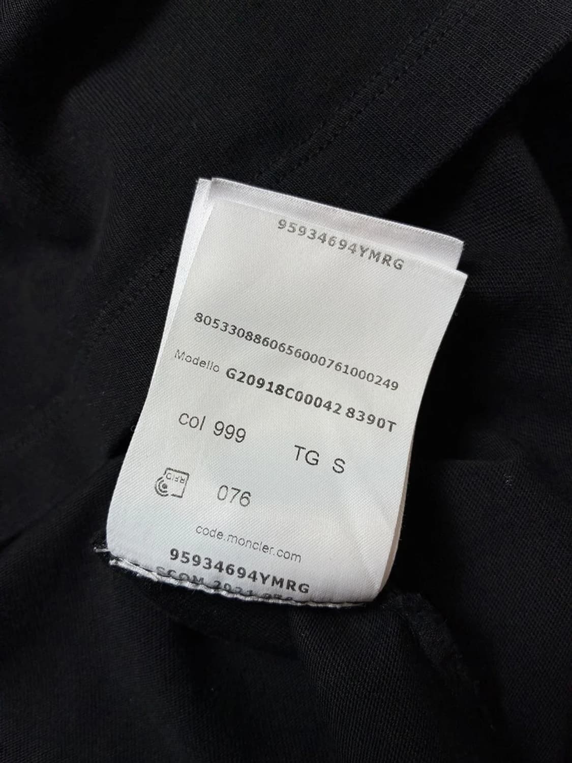 몽클레어 21FW 리버라이즈드 로고 반팔 티셔츠 PN8563 상품이미지9