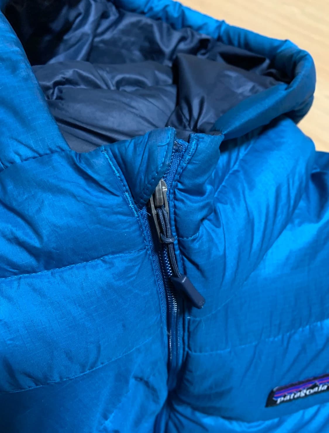 파타고니아 하이로프트 다운 후디 블루 XL 상품이미지3
