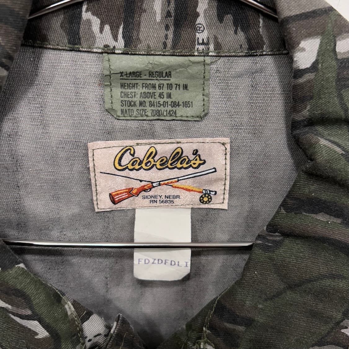 카벨라스 리얼트리패턴 히든버튼 헌팅 자켓 상품이미지3