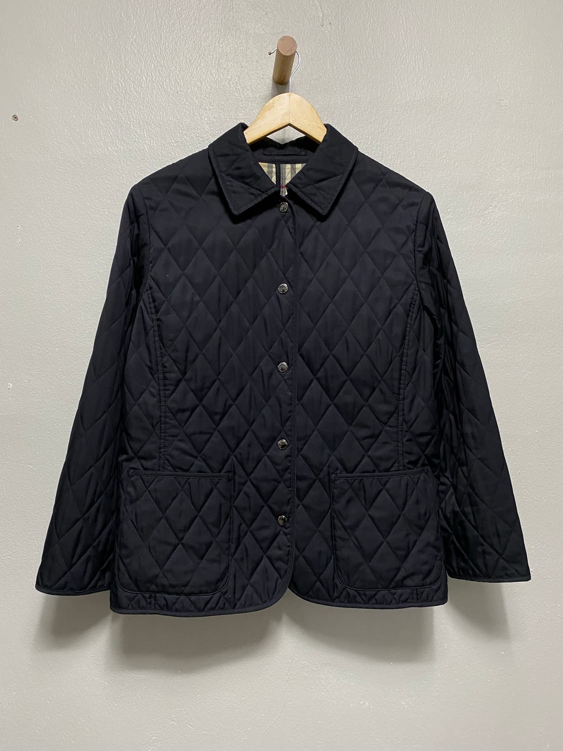 버버리 퀼팅 자켓 상품이미지2