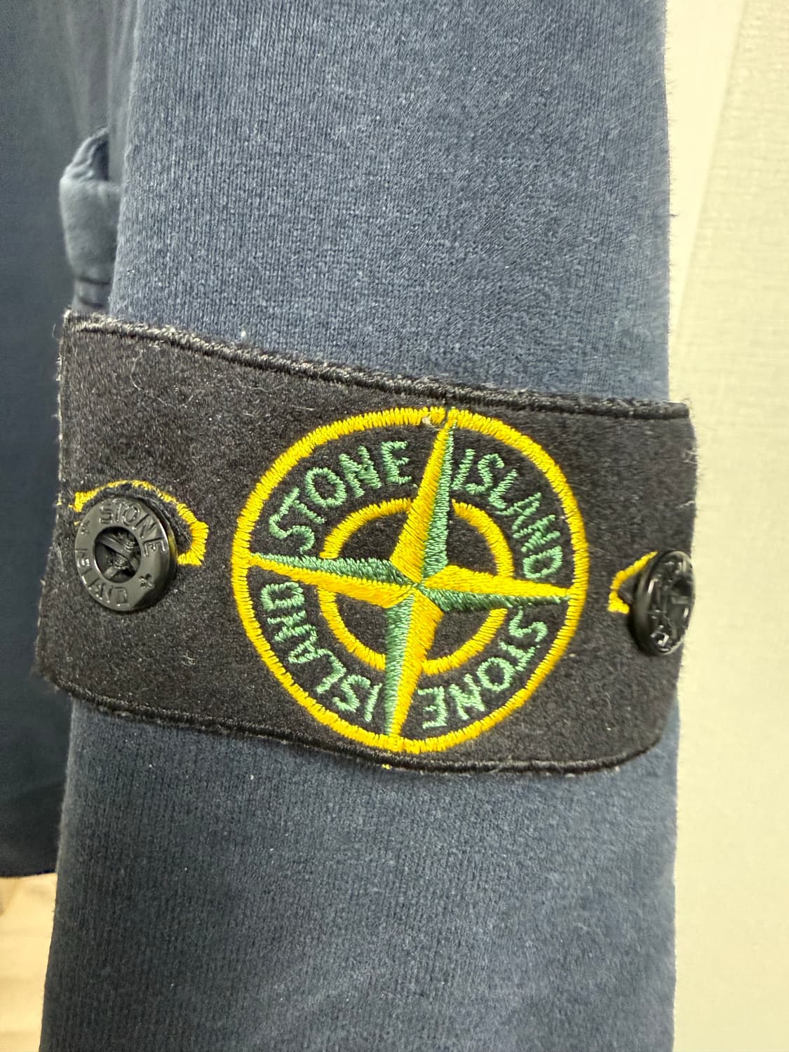 스톤아일랜드 포켓 기모 맨투맨 네이비 상품이미지2