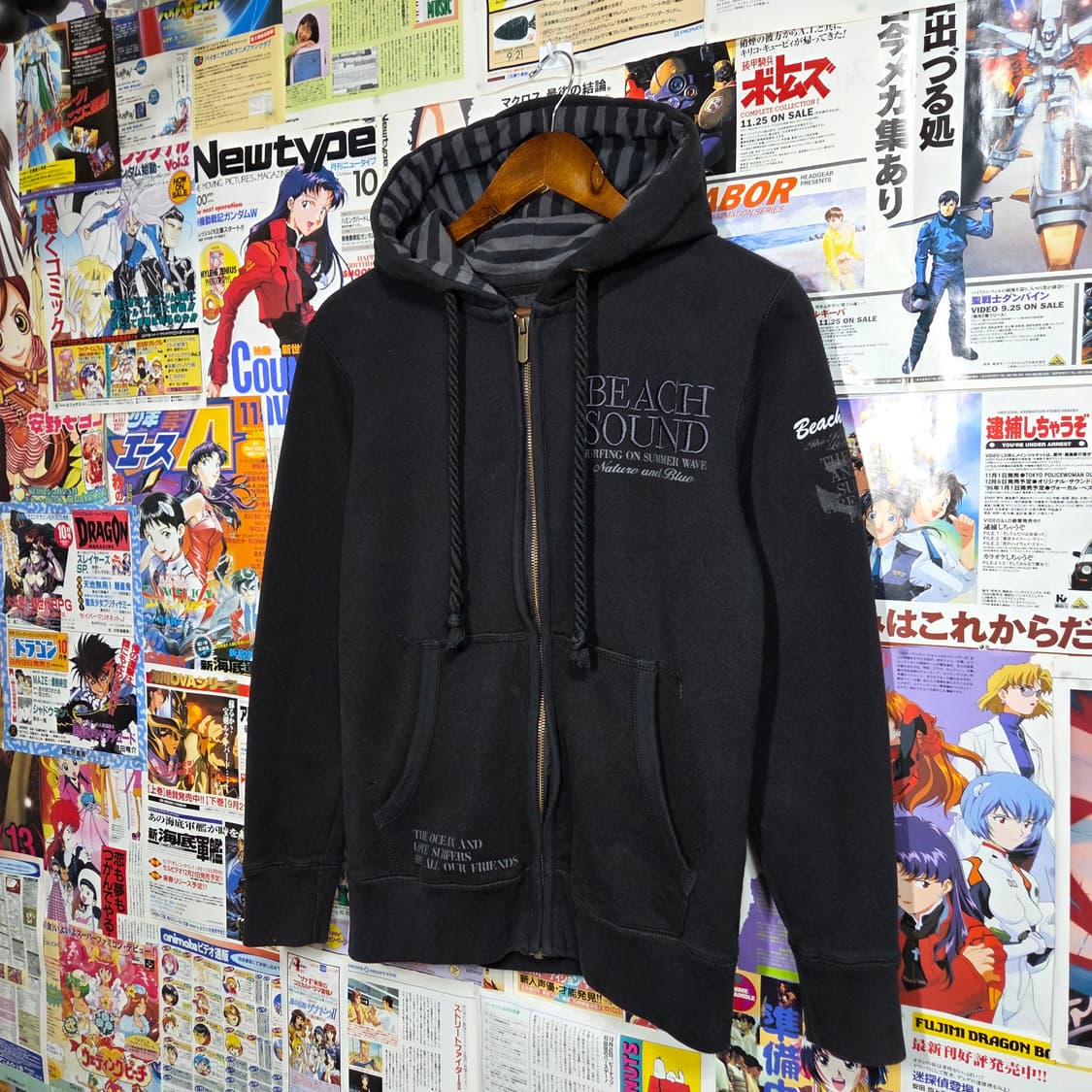 JPN 비치사운드 레터링 자수 슬림핏 후드집업 상품이미지1