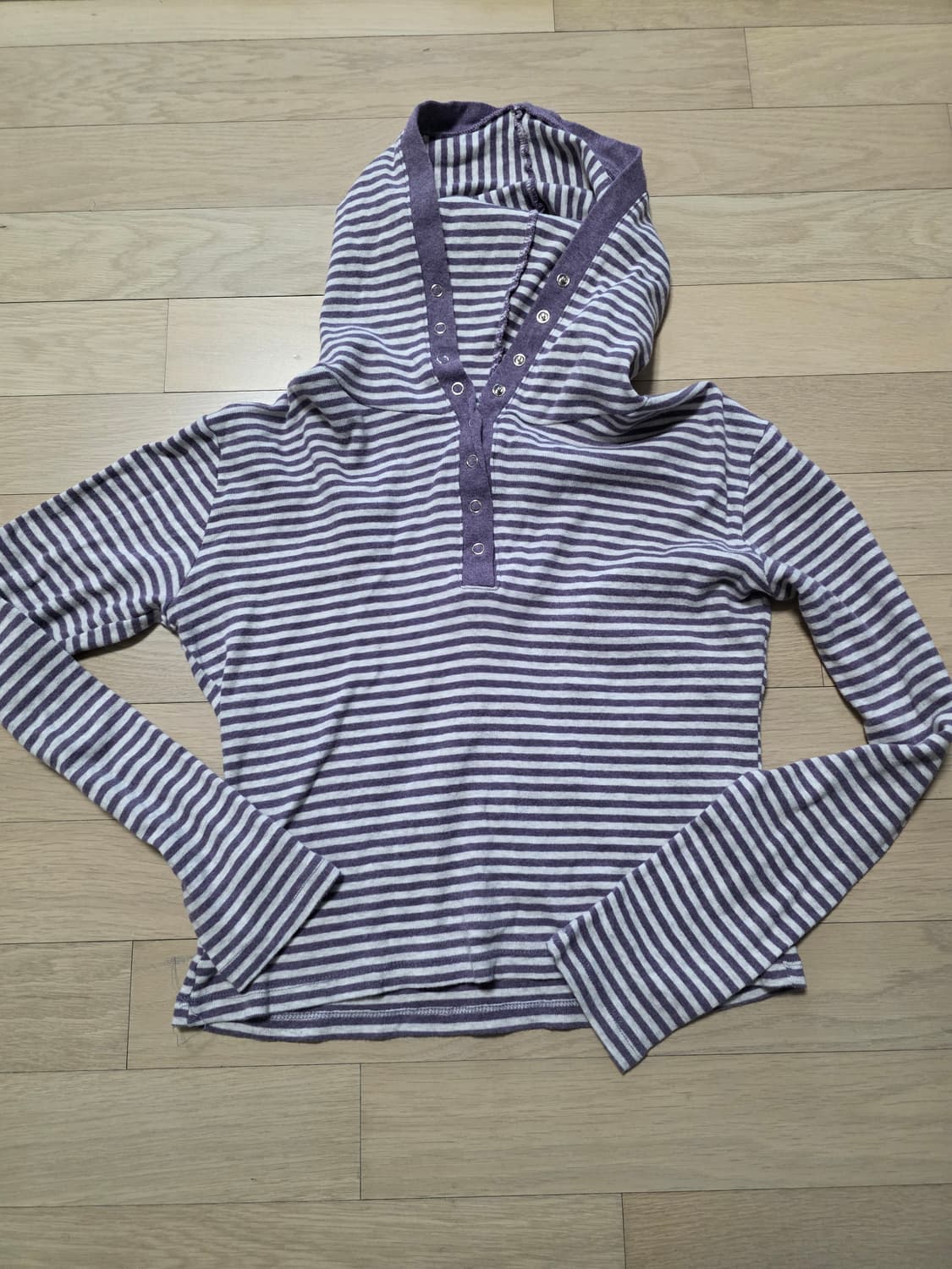 보라색 버튼 후드 긴팔 티셔츠 y2k 상품이미지1