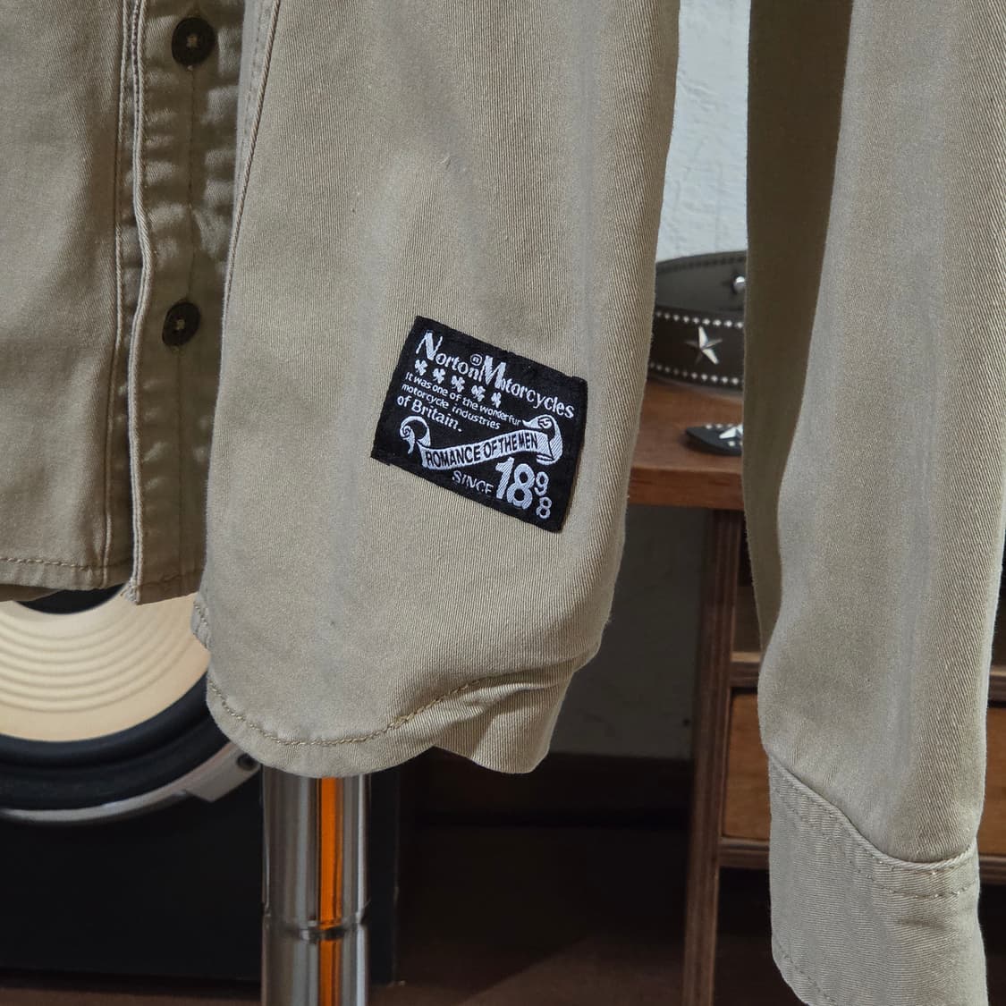 JPN 노턴 밀리터리 자수 베이지 셔츠 상품이미지4