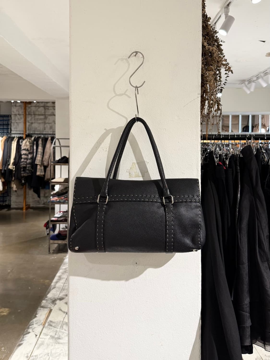 펜디 블랙 셀러리아 린다 토트백 상품이미지5