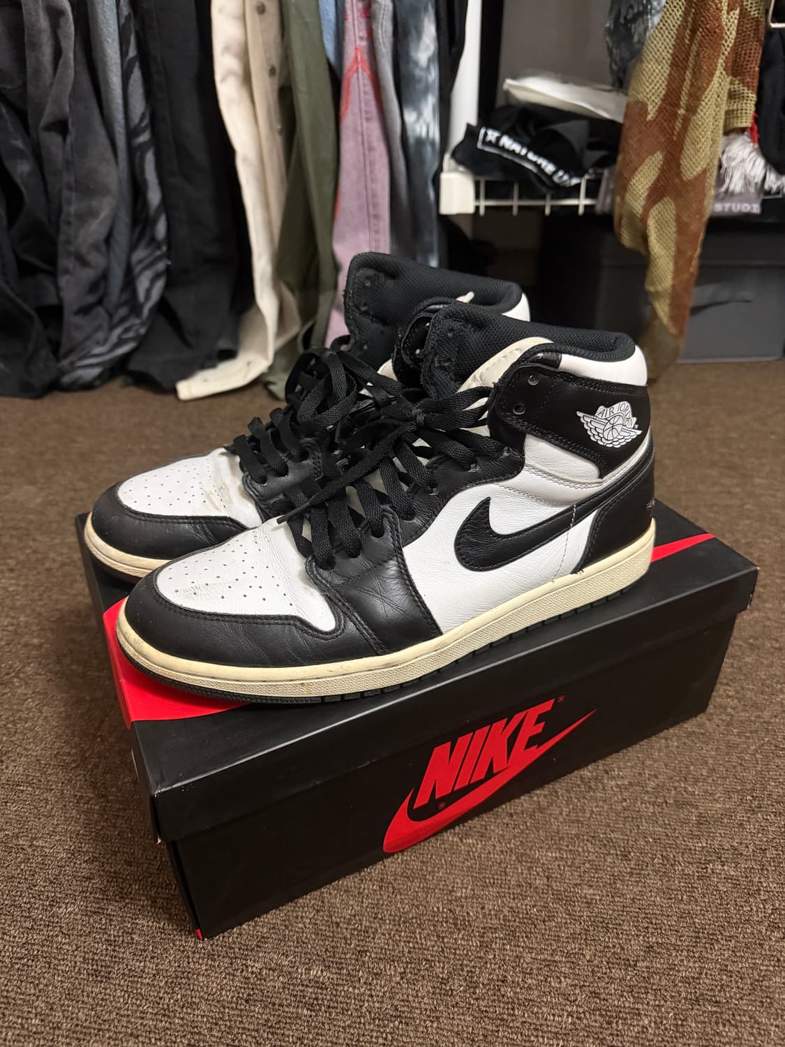 조던1 레트로 하이 OG 블랙 화이트 2014 (범고래) 상품이미지1