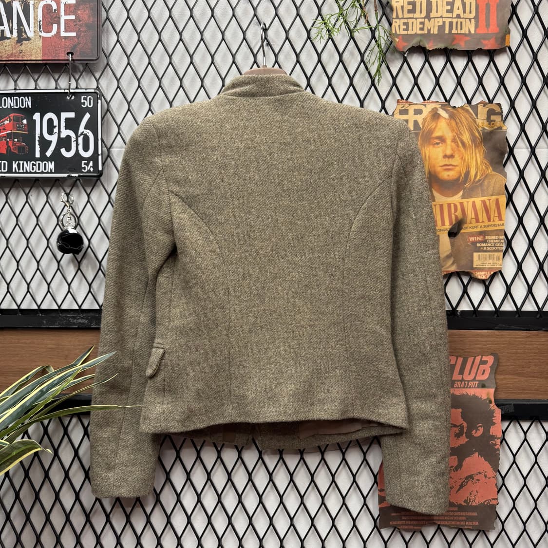 디젤 블랙 골드 울 밀리터리 숏 자켓 언밸런스 지퍼 디테일 베이지 상품이미지2