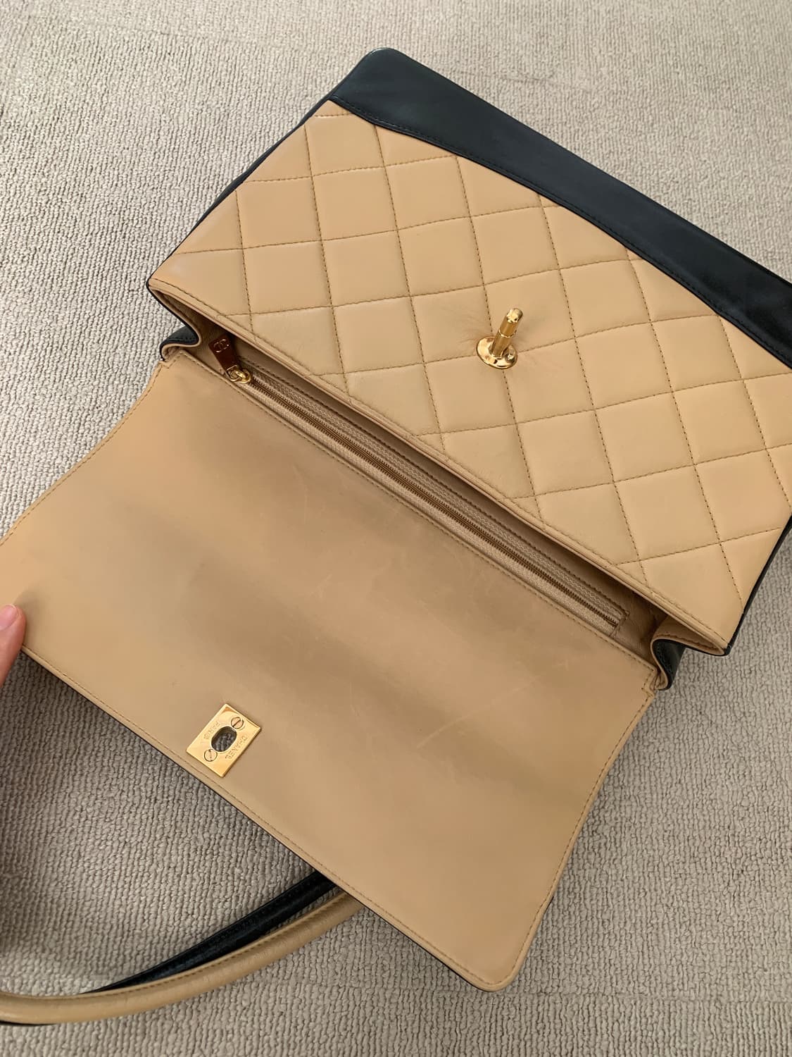 샤넬 투톤 숄더백 상품이미지7