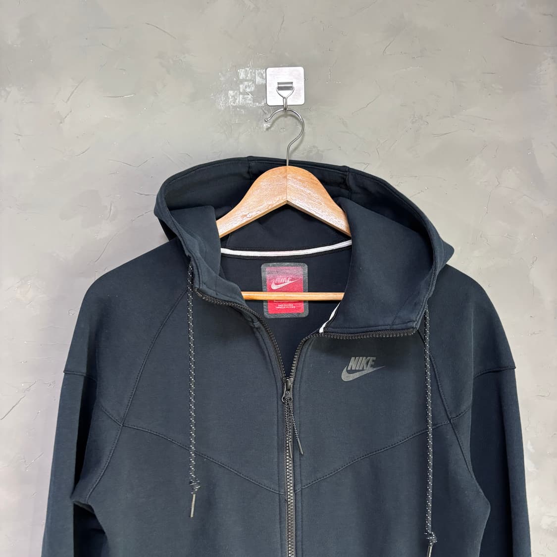 나이키 테크팩 후드집업 블랙 상품이미지2