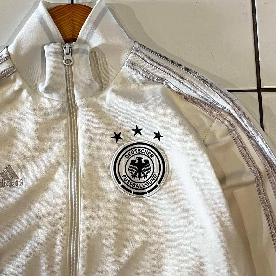 아디다스 대장 화이트 실버 독일 트랙탑 져지 상품이미지3