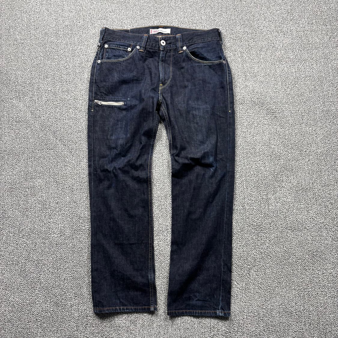 리바이스 504 페이즐리 포켓 디테일 스트레이트 핏 데님 팬츠 상품이미지5