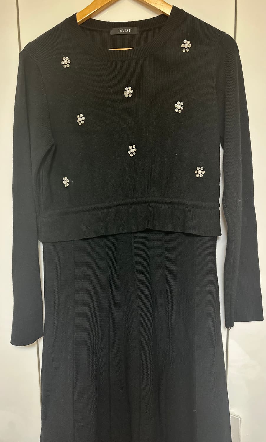 INVEST 블랙 플라워큐빅 장식 니트 원피스 상품이미지3