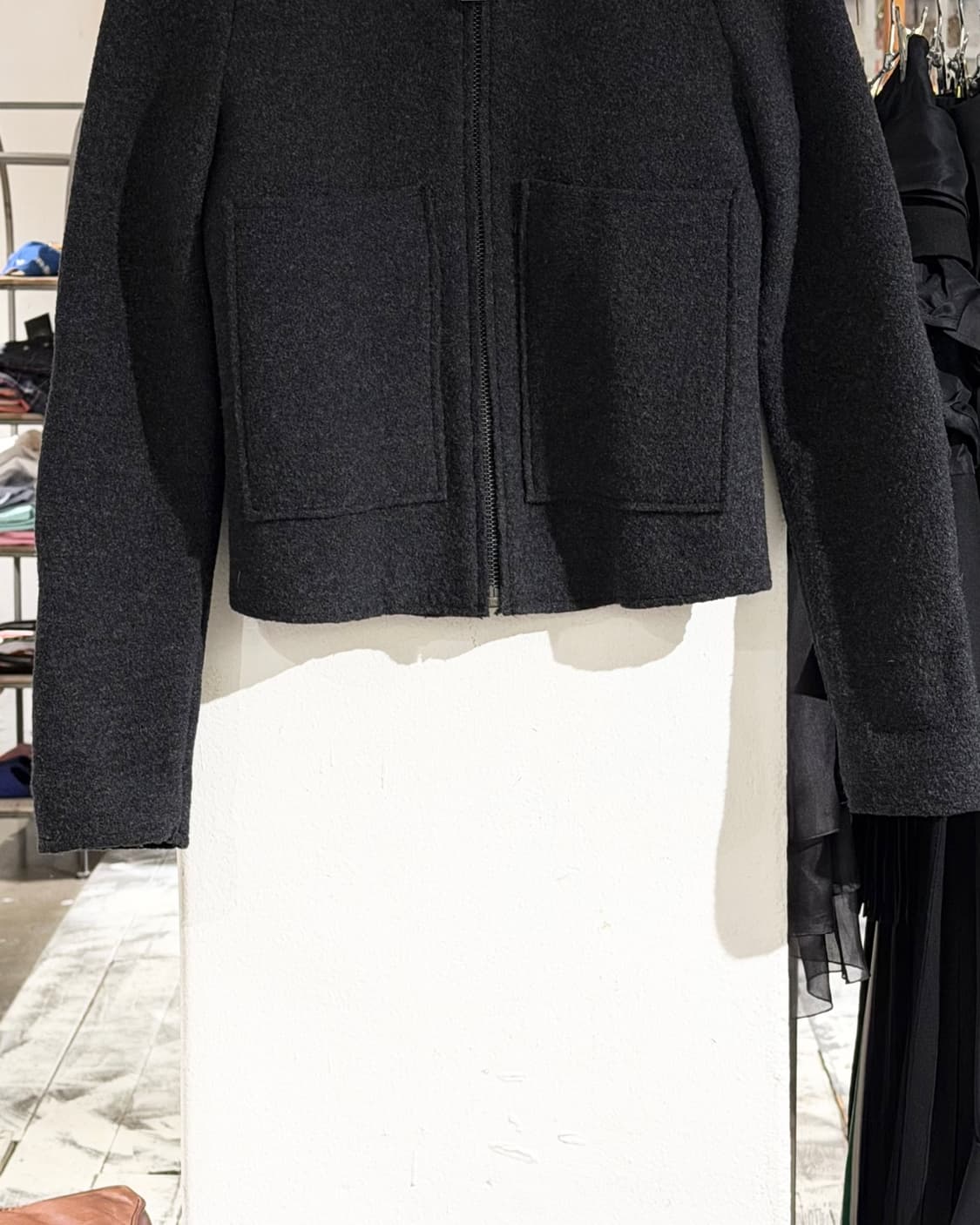 쟈딕앤볼테르 차콜 울 포켓 집업 자켓 상품이미지5
