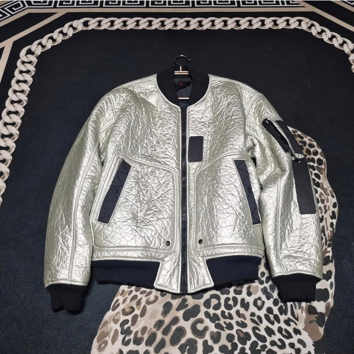 나이키 에어 조던 엔지니어드 MA-1 메탈릭 XL 상품이미지1