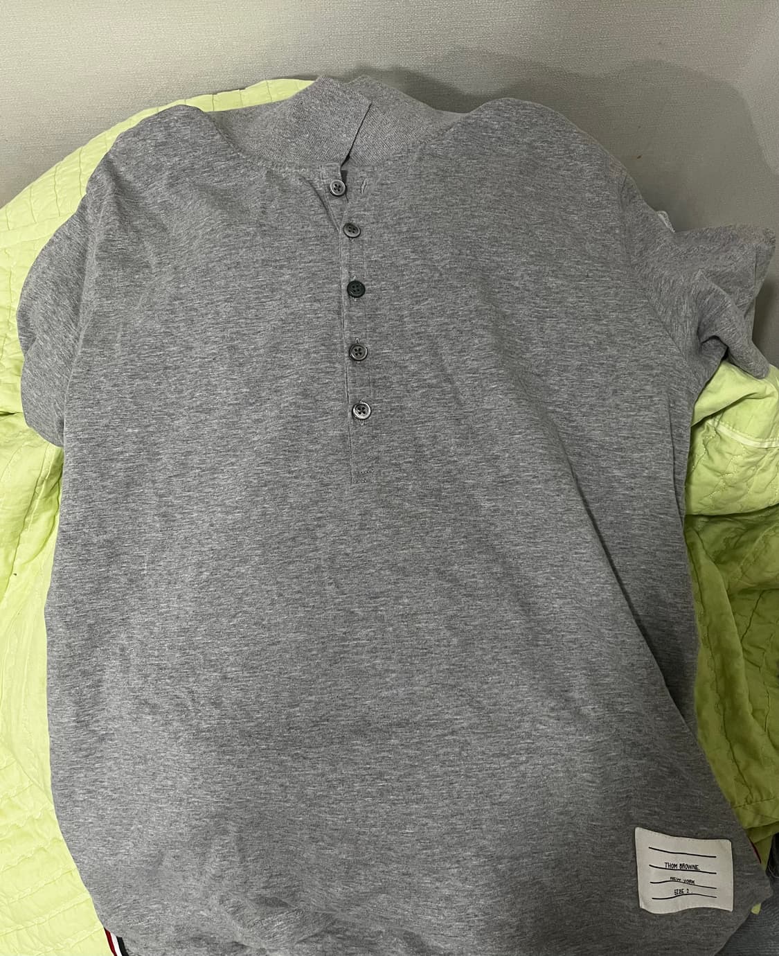 톰브라운 남성 폴로셔츠 회색, MJP052A-00042055 상품이미지2