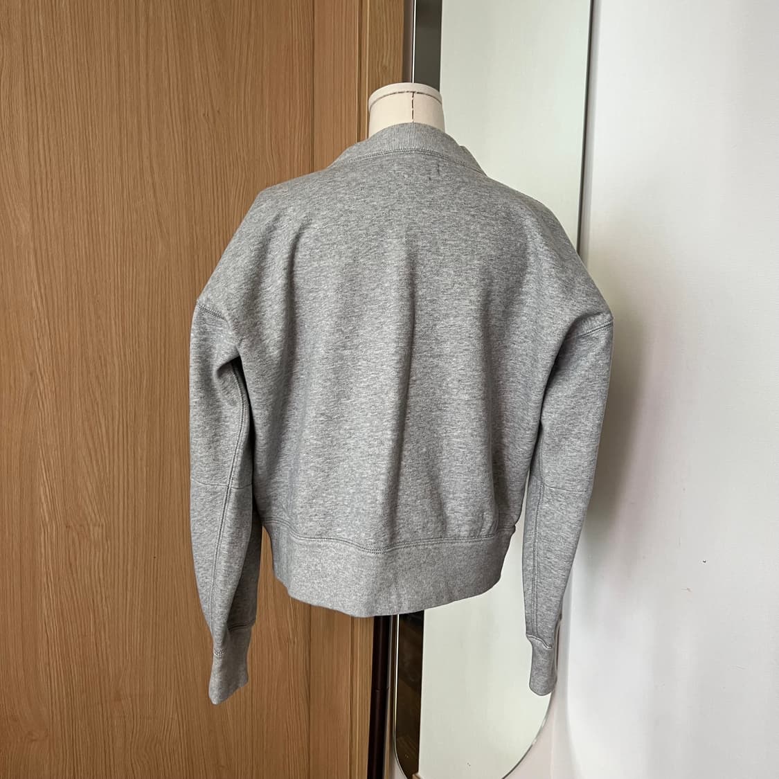 이자벨마랑 모비 맨투맨 38사이즈 상태A 상품이미지3