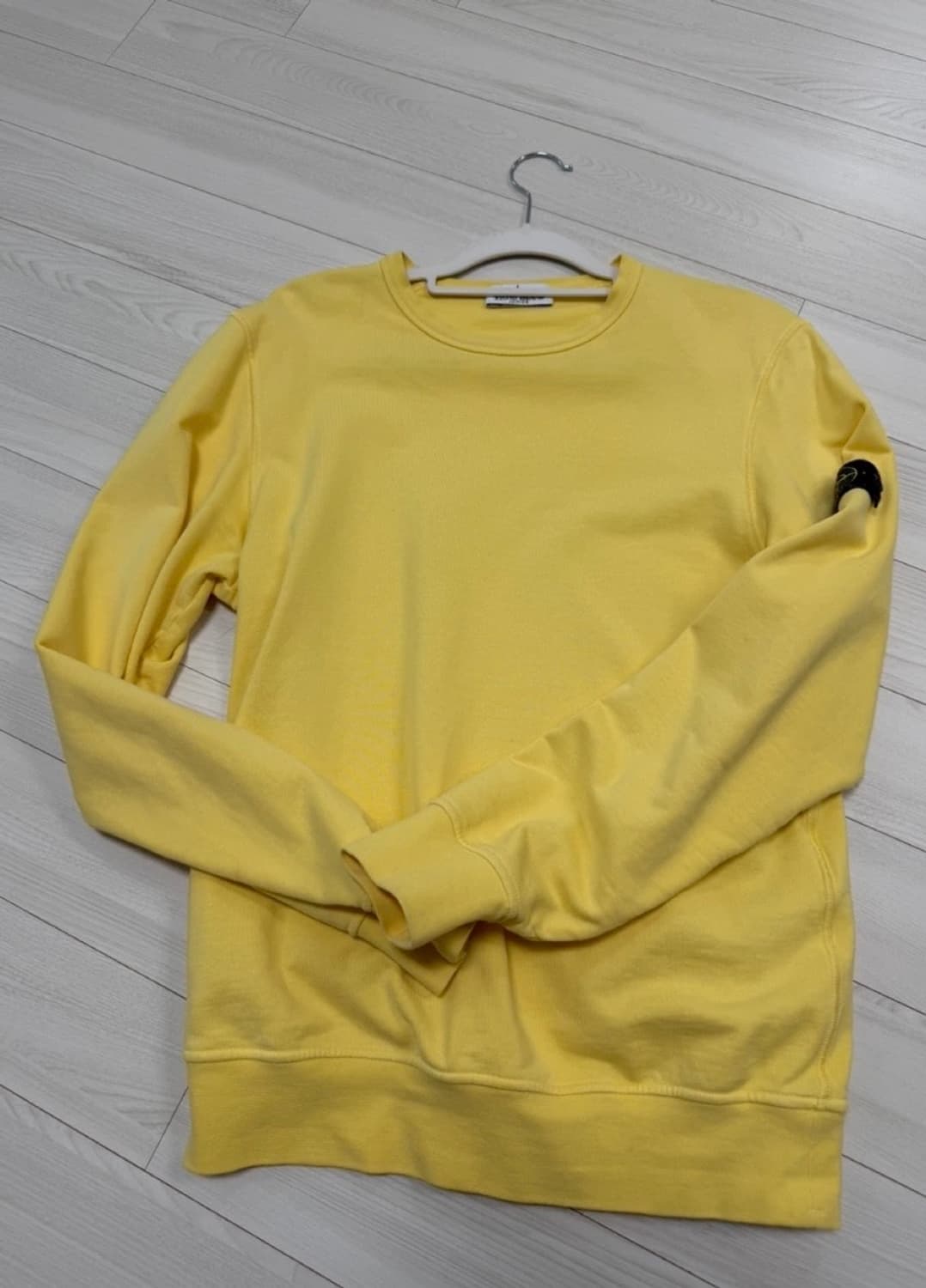 스톤아일랜드 맨투맨 핑크,옐로우 상품이미지1