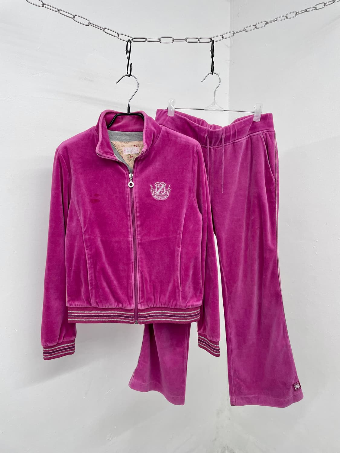 헬로키티 핑크 갸루 벨벳 트레이닝 셋업💕 상품이미지1