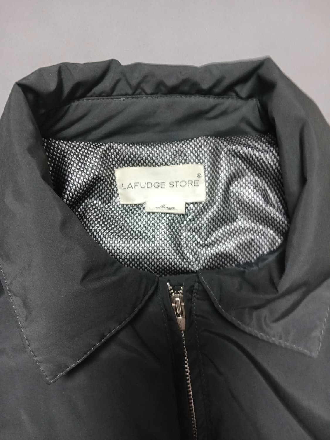 [L] 라퍼지스토어 덕다운 미니멀 블루종 푸퍼 패딩 차콜 상품이미지2