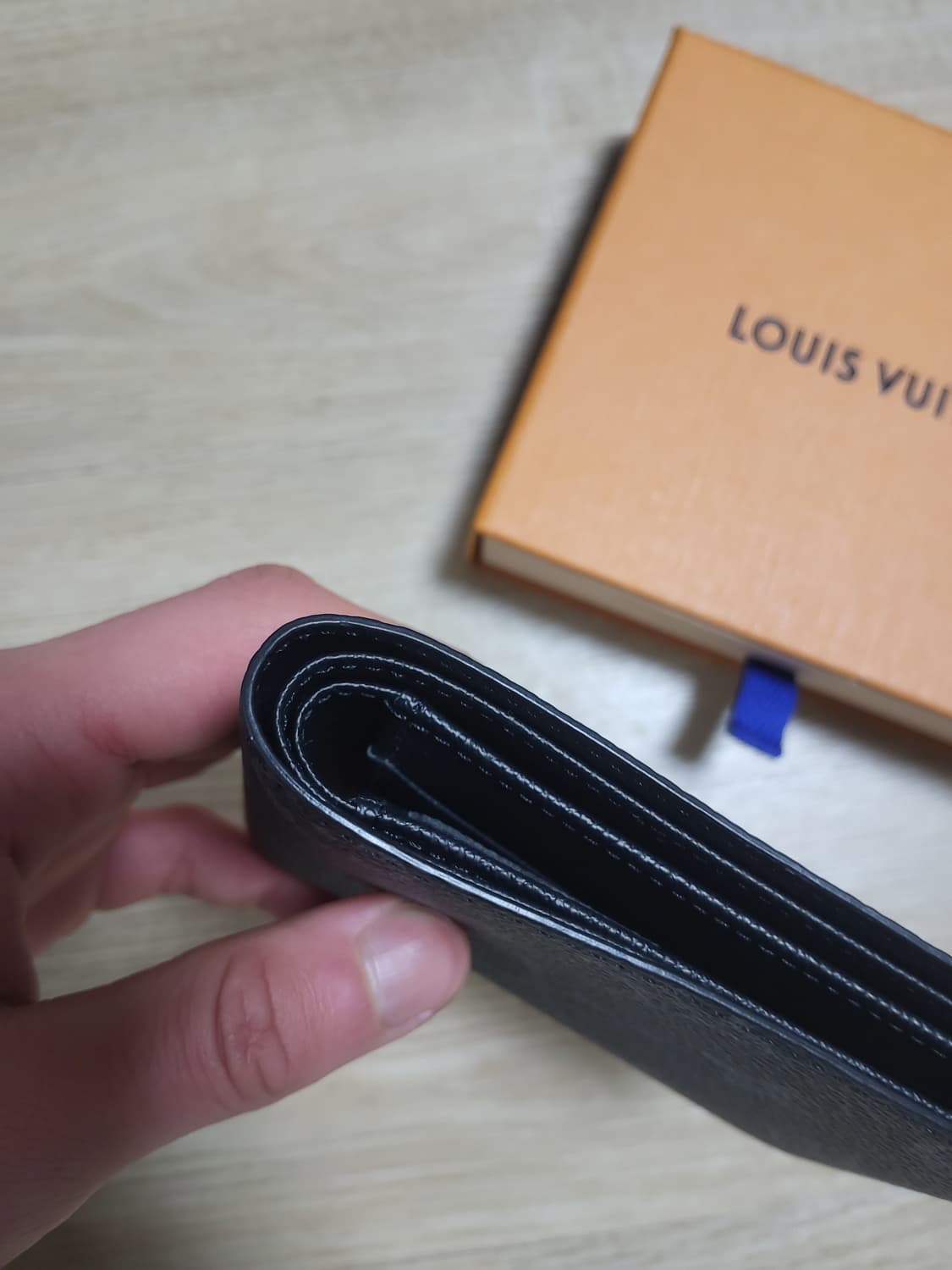 루이비통 모노그램 이클립스 반지갑 상품이미지5