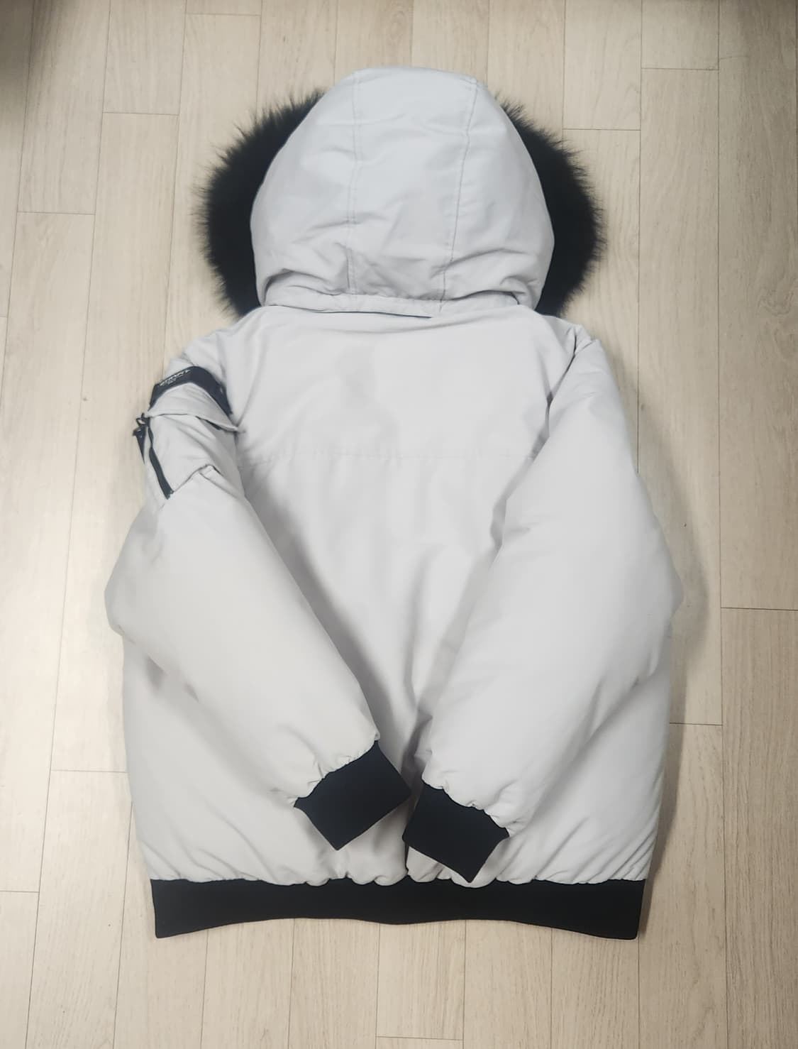 다이나핏 스노우 레오 봄버 다운 패딩 XL 22SS 상품이미지2