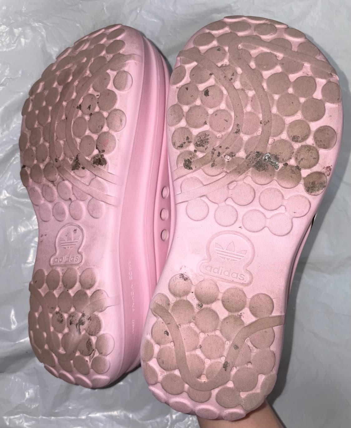 아디다스 헬로키티 아디폼 스탠 스미스 뮬 클리어 핑크 레드 255 상품이미지5