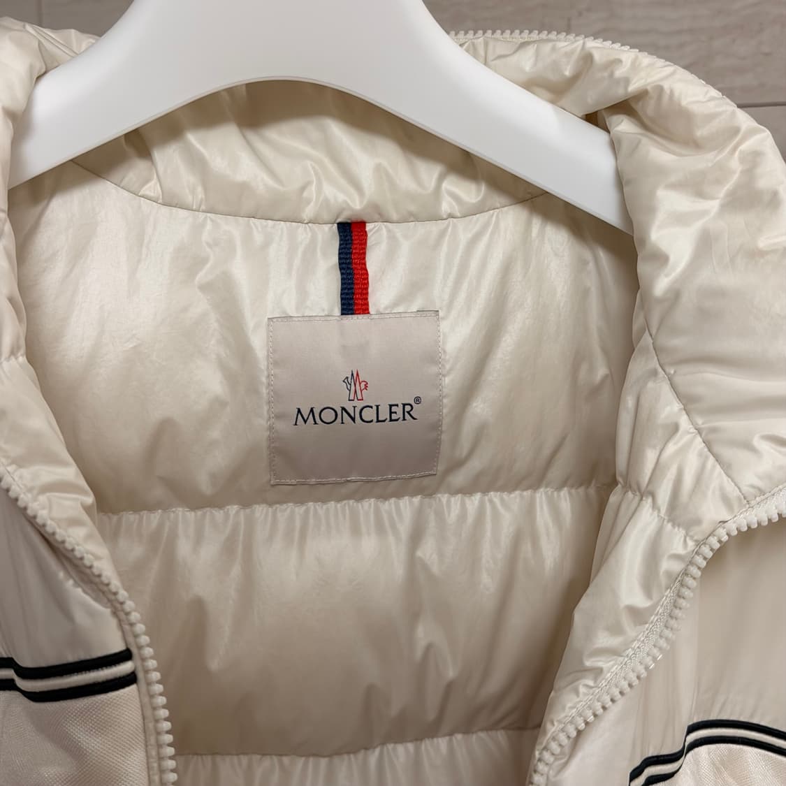 [4사이즈]몽클레어 미카엘 다운 패딩 자켓 상품이미지4