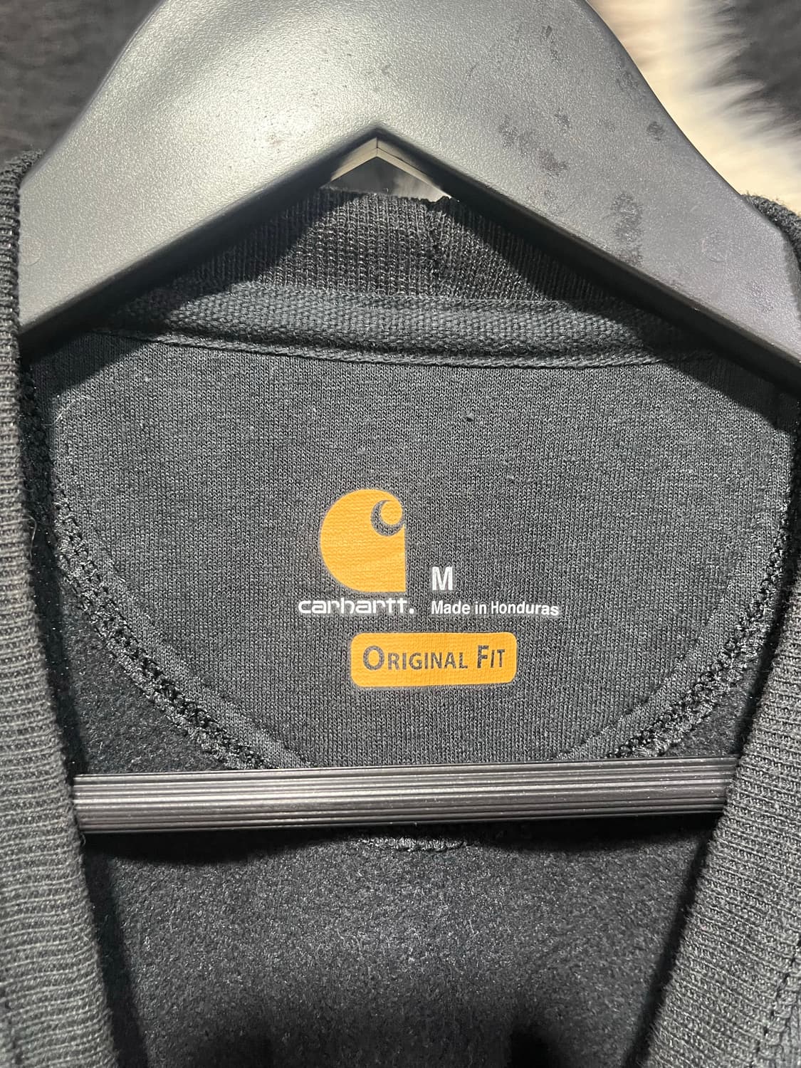 칼하트 블랙 맨투맨 상품이미지3