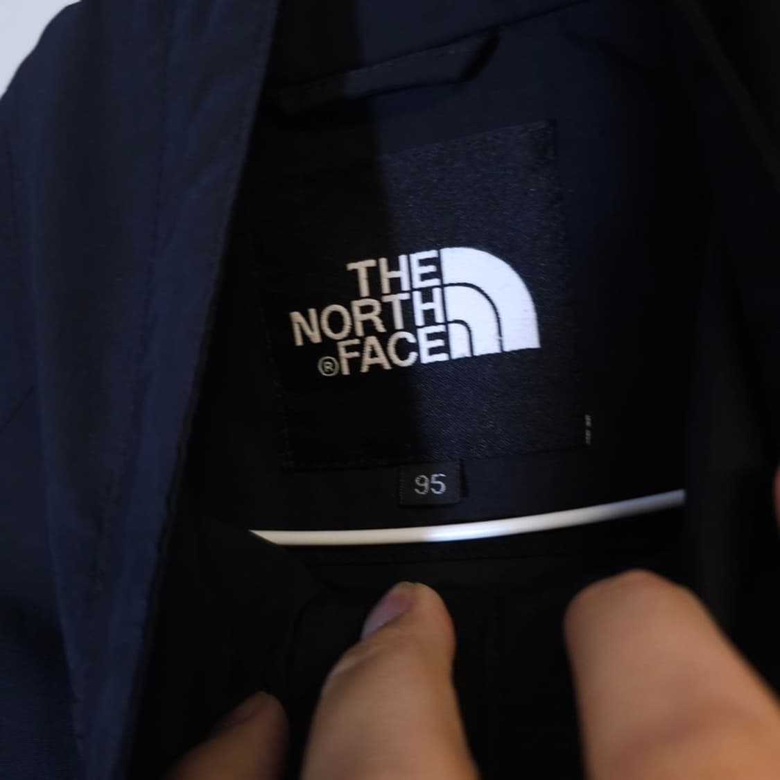 노스페이스 바람막이 M 상품이미지5