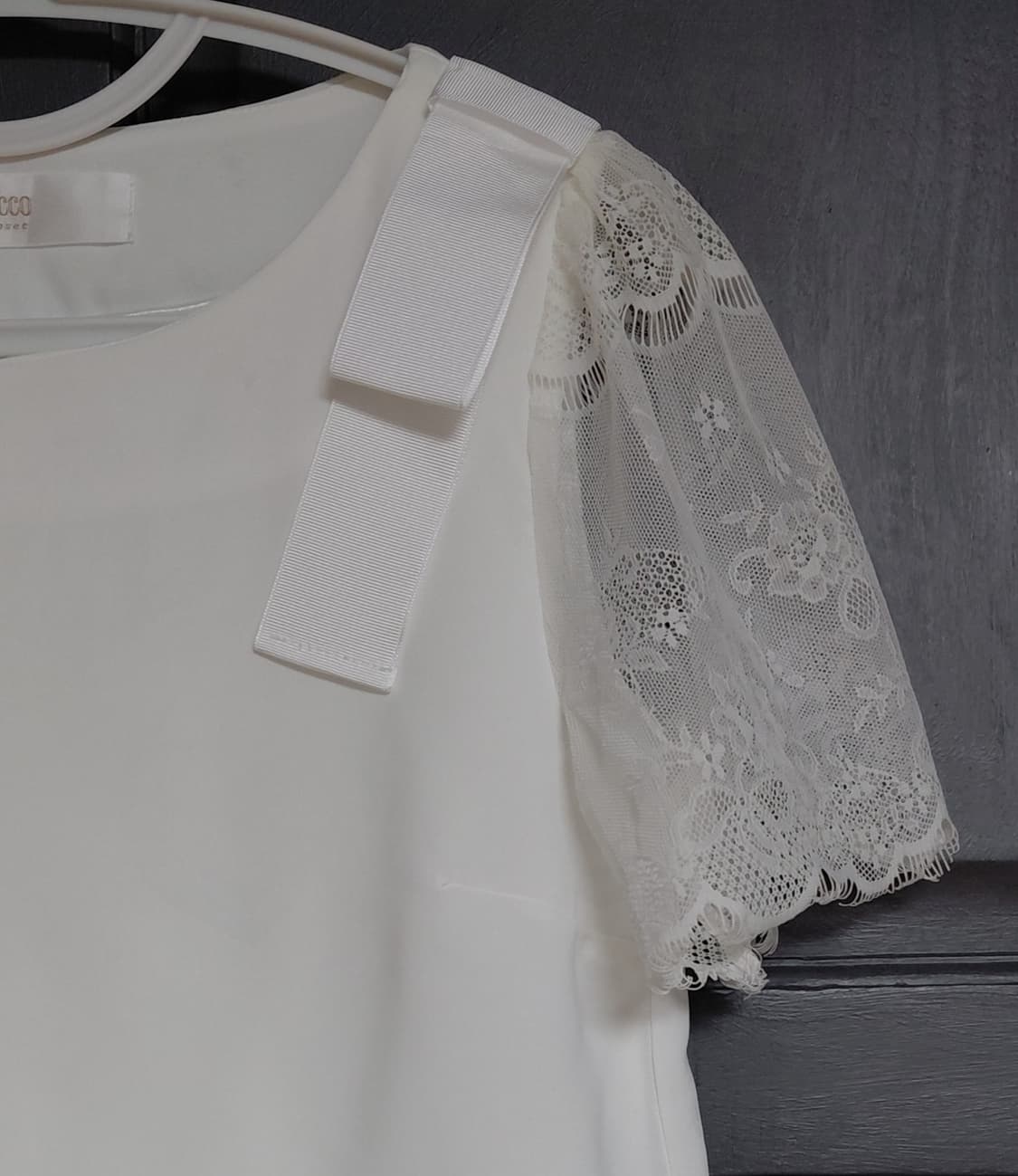 [tocco closet] 토코 클로젯 어깨 리본 레이스 블라우스 상품이미지4