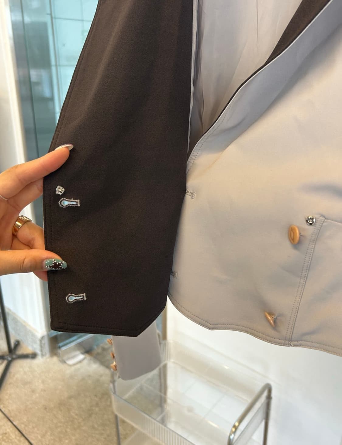 MISCHIEF 미스치프 케이프 후디 자켓 상품이미지5