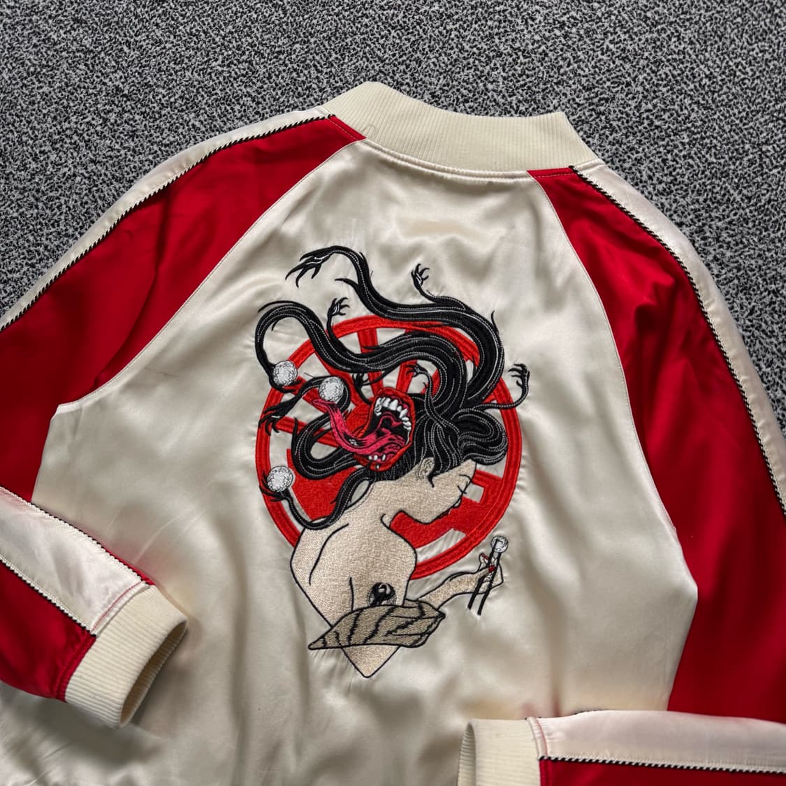 Name : 오프닝 세레모니 리버시블 요괴 실크 봄버 재킷 :)  상품이미지5