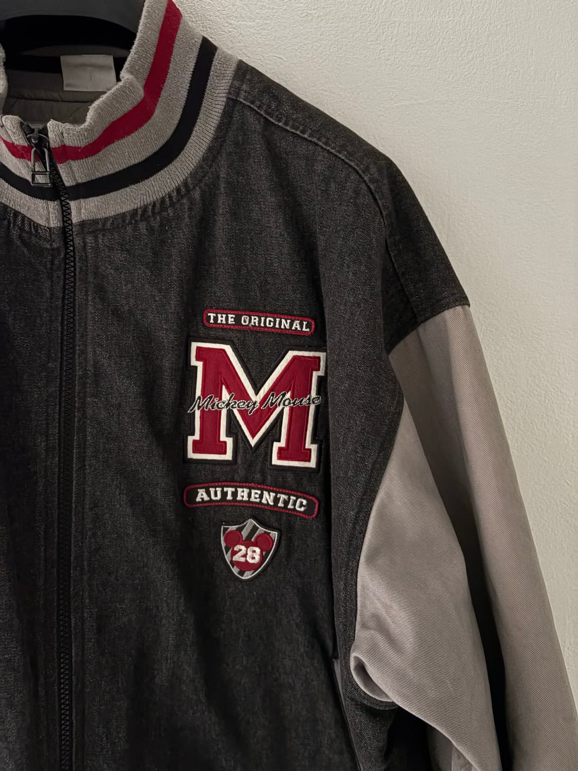 90‘s Disney Mickey Varsity Jacket 상품이미지3