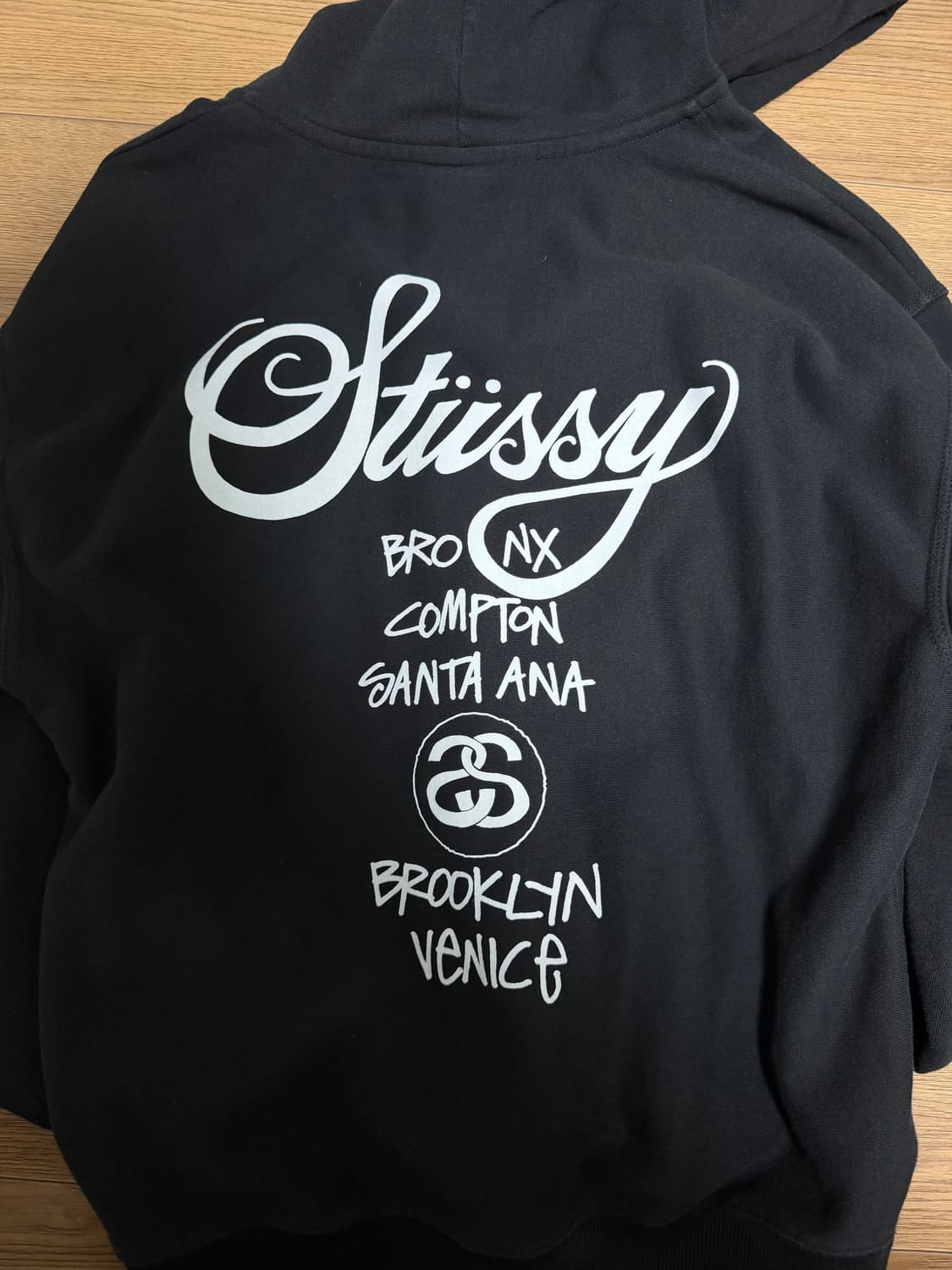 [XL]스투시 월드 투어 후드 집업 블랙 2023 상품이미지2