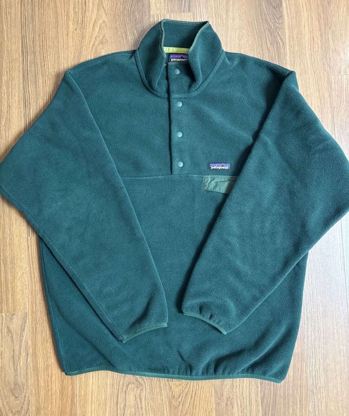 파타고니아 헤비웨이트 신칠라 노던 그린 M 사이즈 판매합니다. 상품이미지1