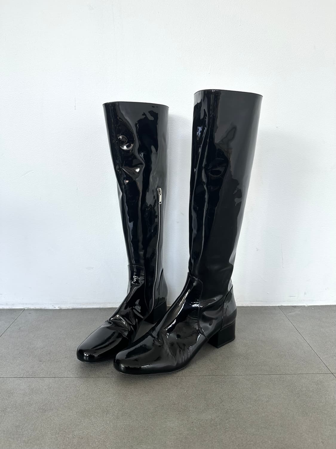 생로랑 에디슬리먼 페이던트 레더 런웨이 롱부츠 상품이미지4