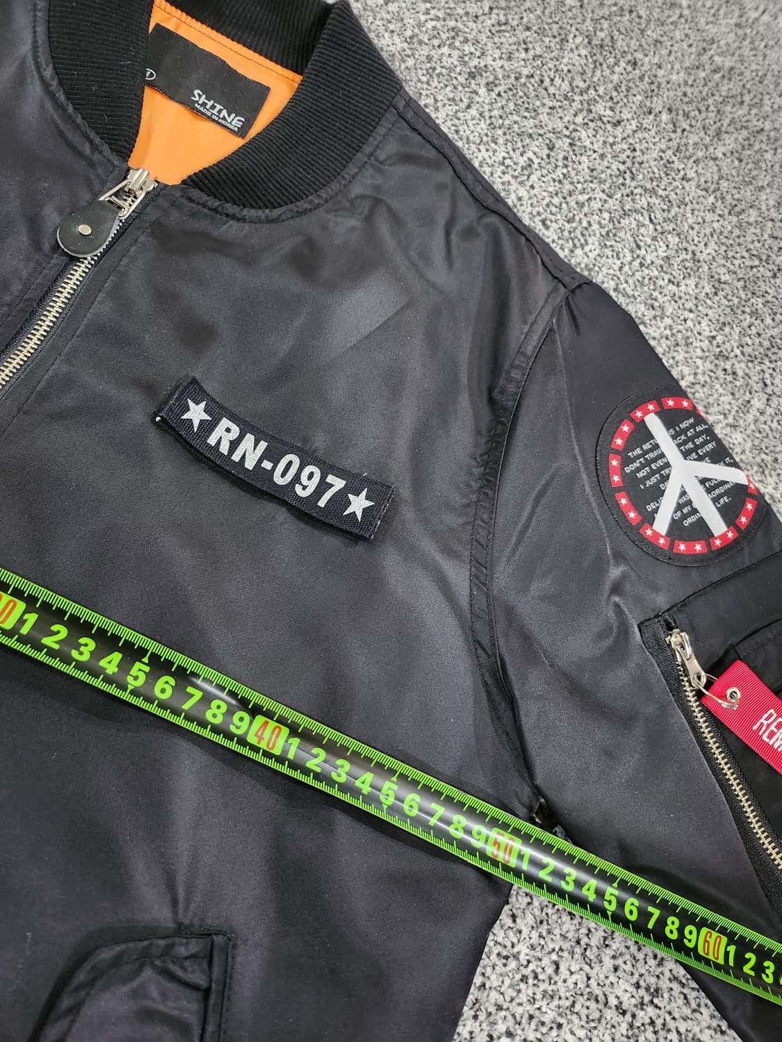 유니크한 패치 디테일! 블랙 MA-1 항공점퍼 -L 상품이미지6